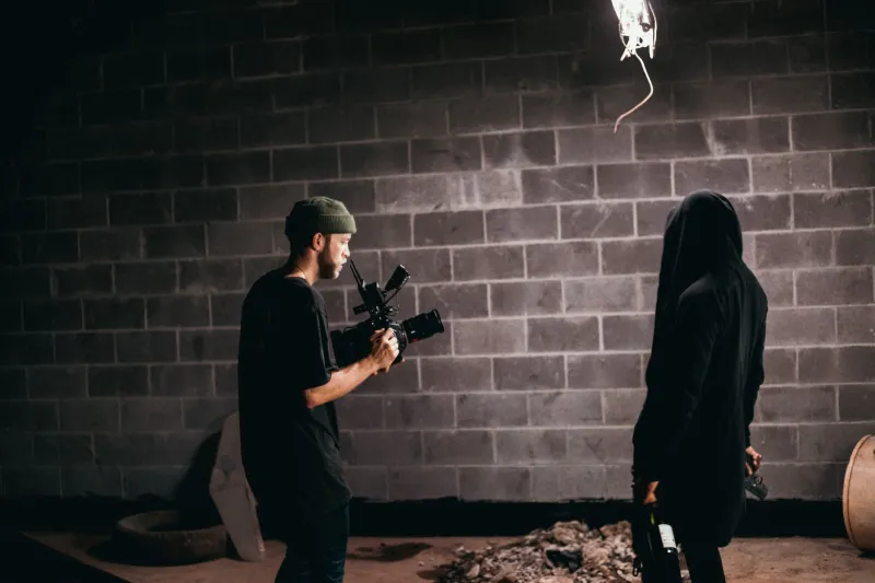 When the Rug Gets Pulled: The Scene in Extract That Changes Everything You Thought You Were Watching